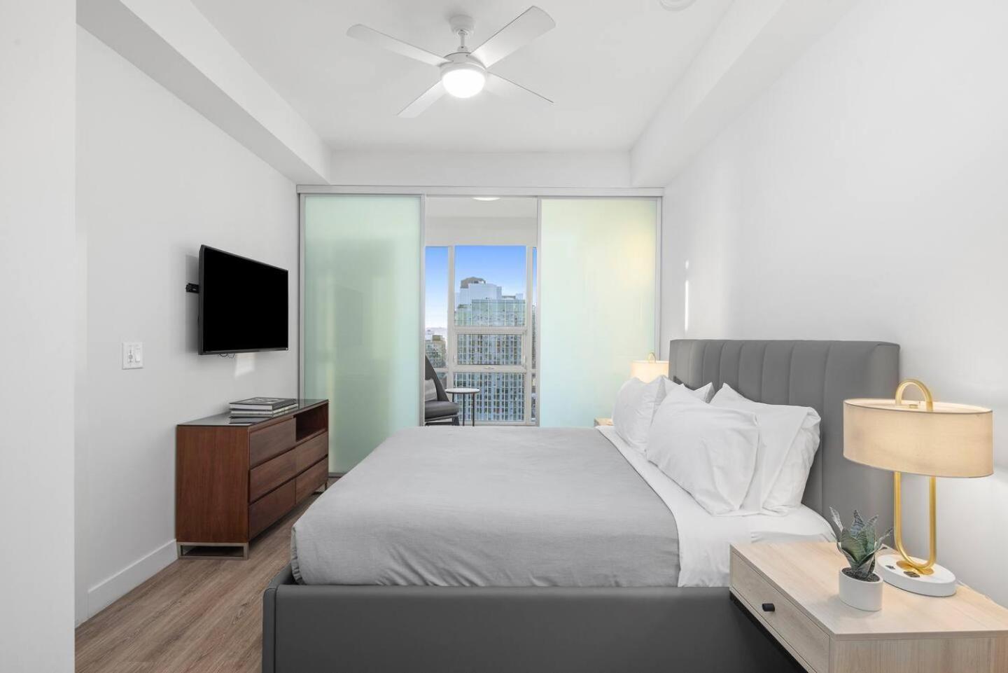 Отель Level Downtown La South Olive Лос-Анджелес Экстерьер фото